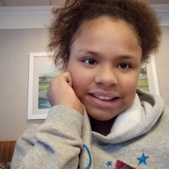 Meet your Posher, Trinity - Picture 1 of 1